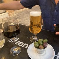 Complimentary olives with our drinkss which  at MESTIZA in Valencia