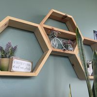 Decor at Revive Juice & Coffee Bar in Branson