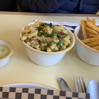 Mac n cheese, fries  at Rudy's Vegan Butcher & Diner in North London