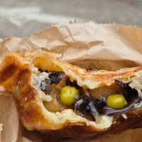 Mushroom pie $12: quite bland, (was meant to be pepper sauce), peas, ribbons of black mushroom +canned champignons at 2 Sisters Kitchen in Waverley