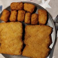 Croquetas y libritos at MonVeg in Mollet Del Valles