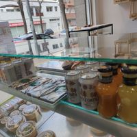 Drinks, chocolate, mains and desserts at MonVeg in Mollet Del Valles