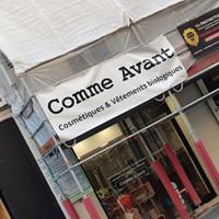 Facade temporary at Comme Avant in Paris