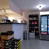 Counter at Love Juice Bar - Grenelle in Paris