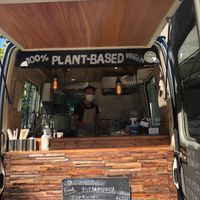 He sells at Yodoyabashi, Midosuji av. Osaka too on every Tuesday lunch time! at Plantruck in Kobe