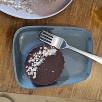 Peanut butter tart at Maybean Cafe in Valencia