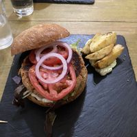 Hamburguesa Santuario Gaia  at Santa y Pura in Madrid