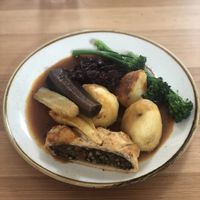 The Wellington Sunday roast at Harp & Crown in Corsham