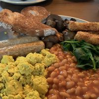 We were lucky enough to be staying on a weekend they did their fundraising breakfasts 😋😋  at Harp & Crown in Corsham