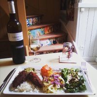 Assiette végétarienne du midi at Les Petits Fourneaux in Die