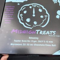 All cookies are vegan  at MidnighTreats in Reston