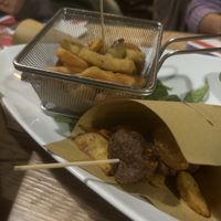 Mix fritti vegani  at Old England Pub in Padua