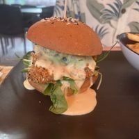 Vegan chicken burger  at Old England Pub in Padua