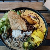 "Allerlei" Bowl. A mix of today's specials. at Das Suess'Kind Veganery in Vienna