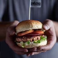 Moving Mountains burger at Veggie Bros - Sanderstr in Wurzburg