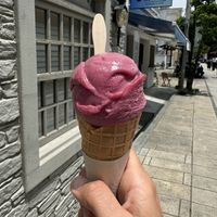   at Mount Desert Island Ice Cream in Matsumoto