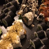 Es gibt 3 verschiede vegane Inside Out Rolls  at Rohhäppchen Barmbek in Hamburg