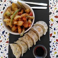 Gyoza and tempura at Xato in Moledo