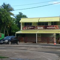 The restaurant (outside view) at Le Jericho in Grand-bourg