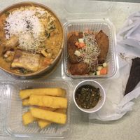 Take away menu: mijo croquettes, curry, polenta fries and chocolate cake at Aguaribay in Barcelona