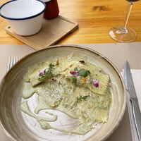 Raviolis caseros (excelente, bien ‘al dente’)  at Aguaribay in Barcelona