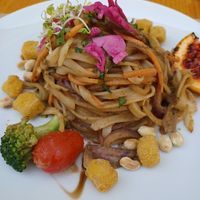 Pad thai at Aguaribay in Barcelona