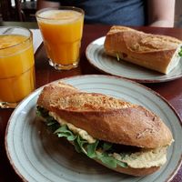 sandwhiches with hummus and dried tomatoes at Aguaribay in Barcelona