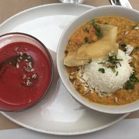 Beetroot soup and lentil curry at Aguaribay in Barcelona