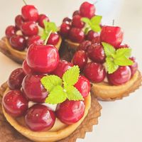 Vegan tart at Musubi Vegan Sweet in Tome