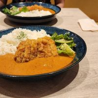 Tofu Katsu with Creamy Tomato Curry at RUCY+R 横浜ジョイナス店 in Yokohama