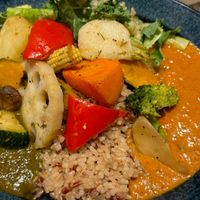 Half and half curry with roasted vegetables   at RUCY+R 横浜ジョイナス店 in Yokohama