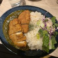 Spinach curry with two order of tofu katsu at RUCY+R 横浜ジョイナス店 in Yokohama