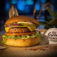 Vegan Cheese burger at Green Farmer's in Paris