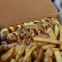 hotdog at Green Farmer's in Paris