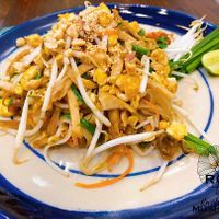 pad thai at ROM Vegetarian Restaurant in Thu Dau Mot