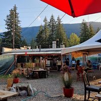 Outdoor area - socially distanced well at Al Forno Ferruzza Pizza in Rhododendron