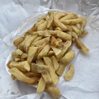 Large chips #Veganuary at Lewis's Fish & Grill in Maidstone