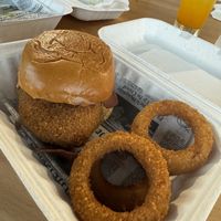 Buffalo Chkn Sandwich with onion rings  #Veganuary at 100% HP in San Juan
