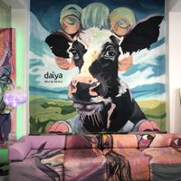 Mural and sofa  at 100% HP in San Juan