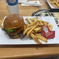 Maui’s Great Burger (with 1 Portion of “Meat”)  at 100% HP in San Juan