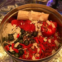 Ultimate Açaí / Dragonfruit Bowl - YUM  at The Happy Vegan in San Francisco