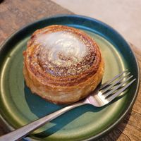 Flaky Cinnamon Roll! Vegan and Amazing at La Cabra Iluminada in San Miguel De Allende