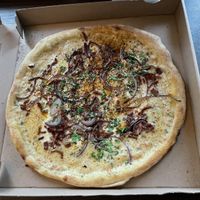 Carbonara pizza  at Vegan Pizza Bar in Rotterdam