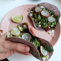 Taco "veggie chorizo" - size at High House in Seoul