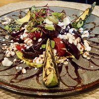 Betabeles y aguacate tatemado  at Ojo de Maíz in Mexico City