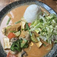 Wok with Tofu and Peanut Saucee  at Pholosophy in Leipzig