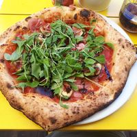 Pizza (big size) with figs at Vegitalian - Schoutenstraat in Utrecht
