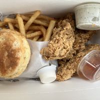 WPBC box with ranch and honey style sauce #Veganuary at Winter Park Biscuit Company in Orlando