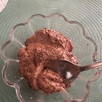 Vegan chocolate mousse  at Cantina da Cooperativa Mula in Barreiro