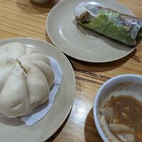 Banh Bao & fresh spring roll at Hoang Nhi - P1 in Da Lat